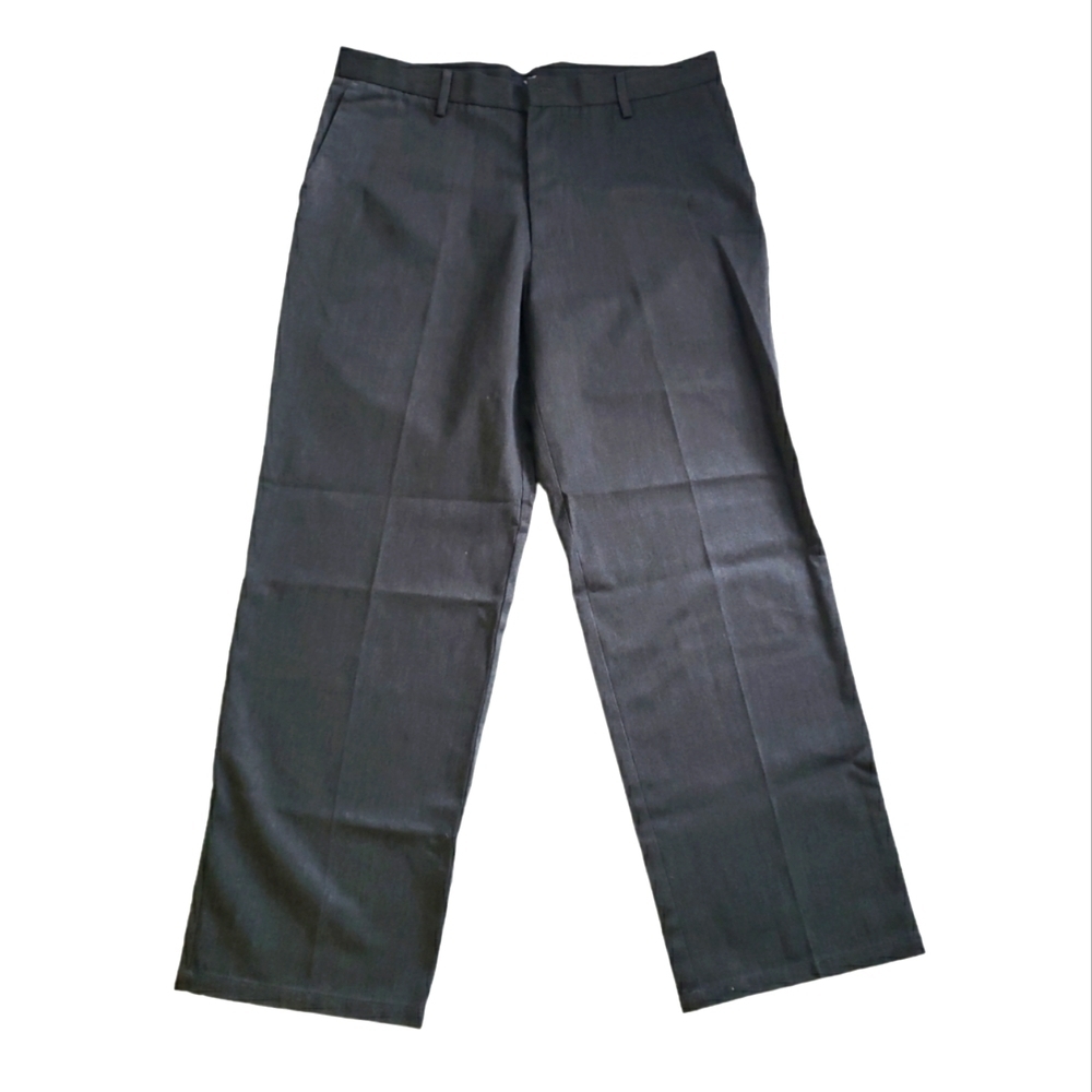 NWT Men's Dockers the original signature khaki classic fit pants, Size 3…